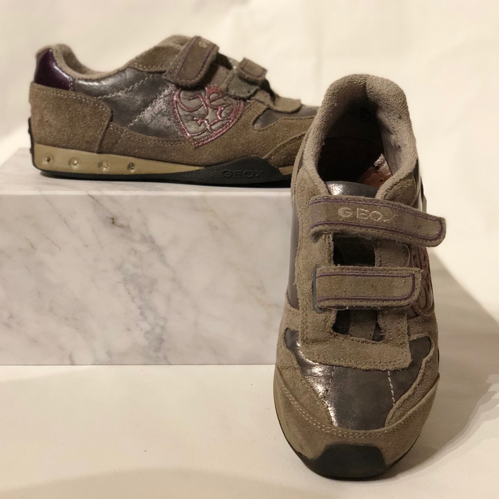 Girls GEOX Metallic Light Up Sneakers